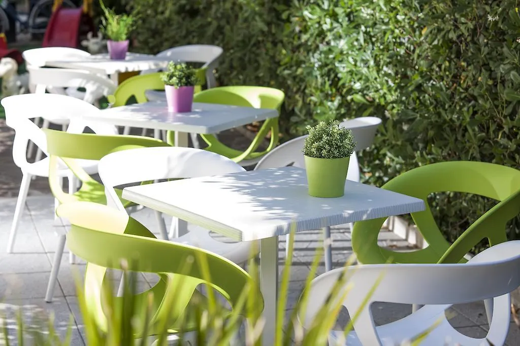 Hotel Geminus B&B Cesenatico